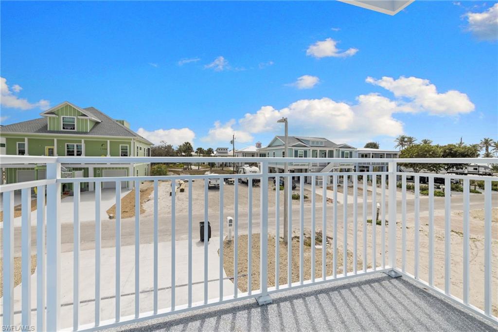 137 Hibiscus DR photo 48