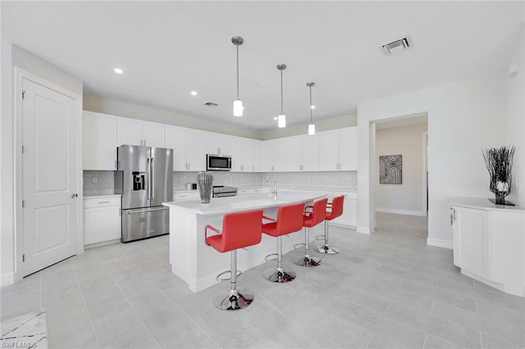 316 Indies DR W 201 photo 7