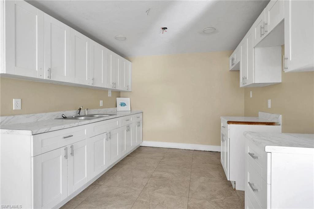 2933 Jackson ST photo 13
