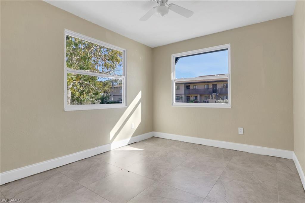 2933 Jackson ST photo 16