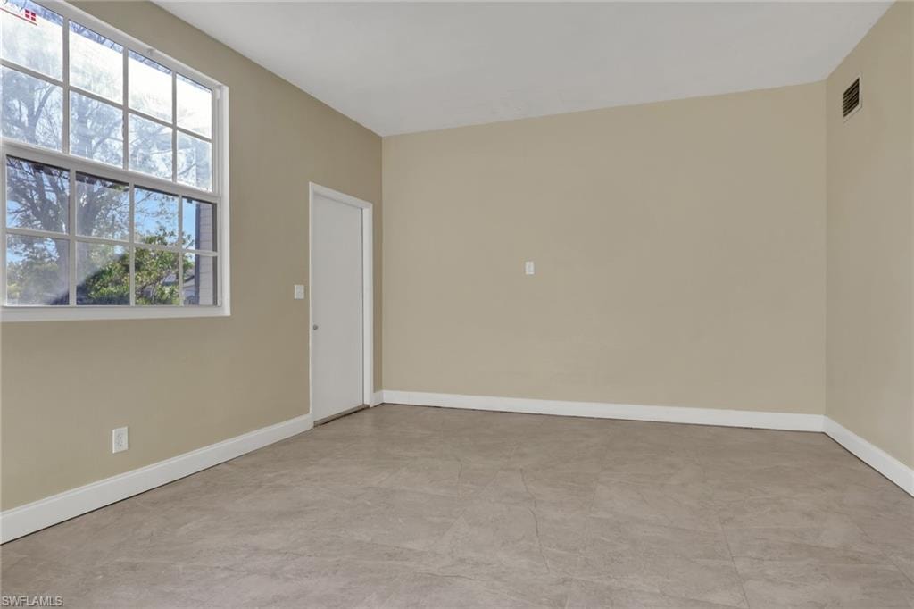 2933 Jackson ST photo 26