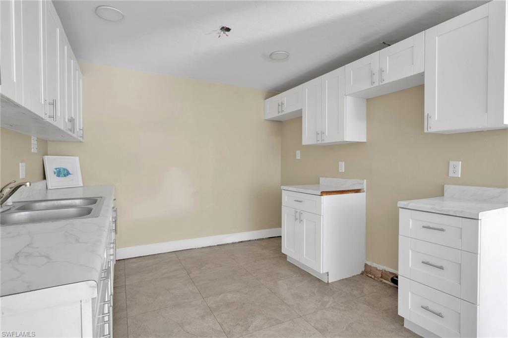 2933 Jackson ST photo 14