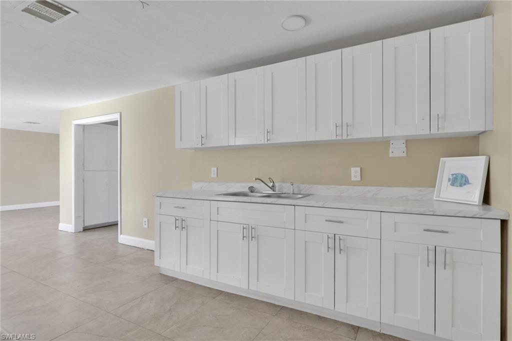 2933 Jackson ST photo 15