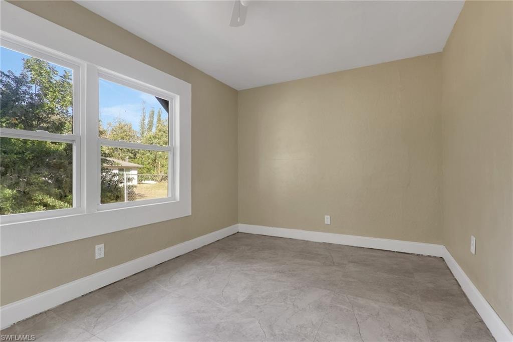 2933 Jackson ST photo 21
