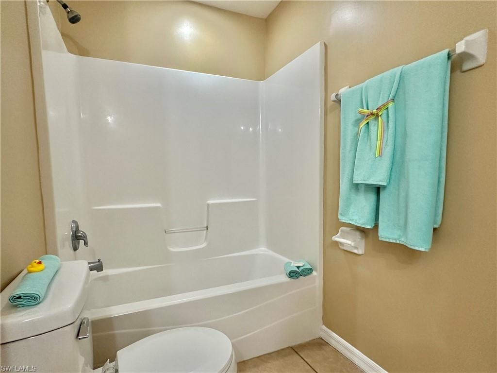 Second Jack'n Jill Bath with Combo Tub/Shower