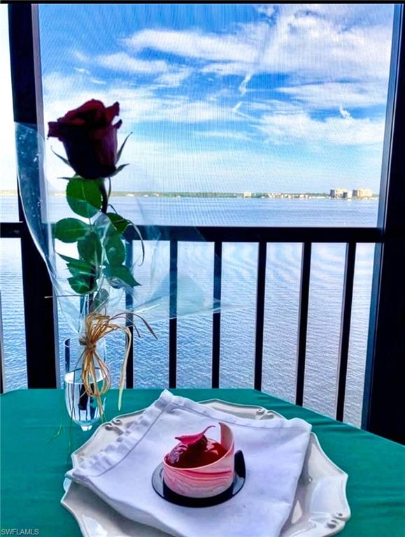 Direct river views from your screened lanai