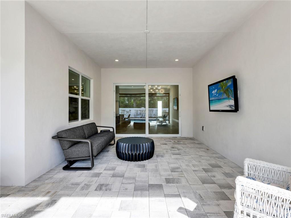 9252 Cayman DR photo 23