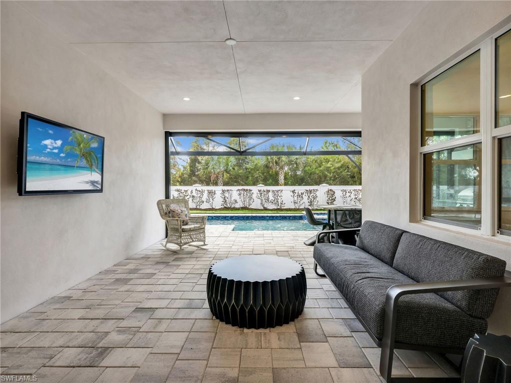 9252 Cayman DR photo 22