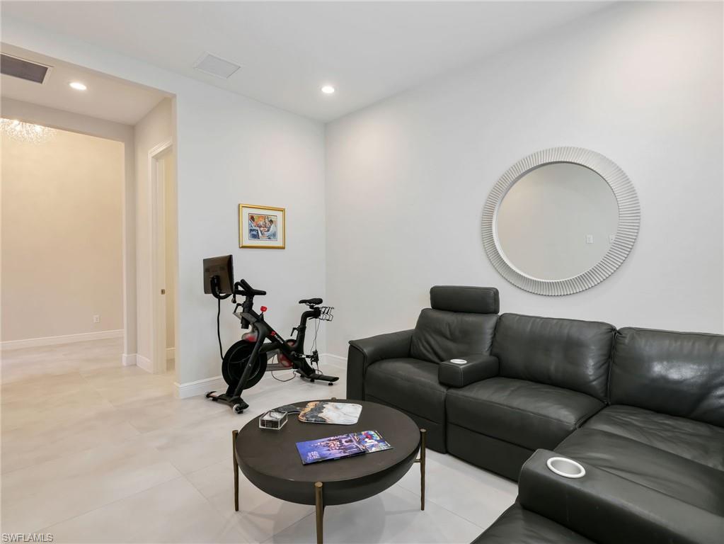 9252 Cayman DR photo 37