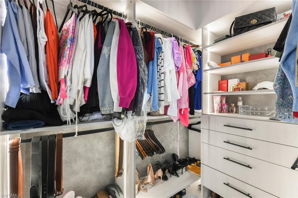 View of walk in closet