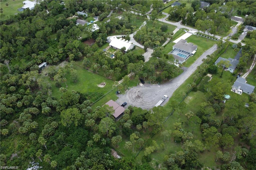 Aerial view of property and surrounding area
