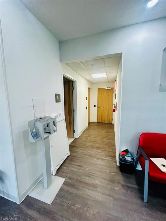 Hall to Restroom/IT Rm