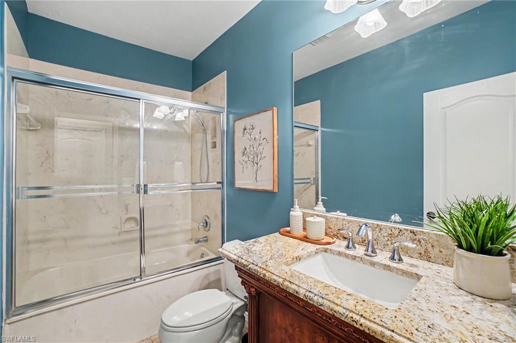 Guest full bathroom