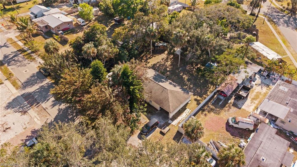 260 Delray AVE photo 16