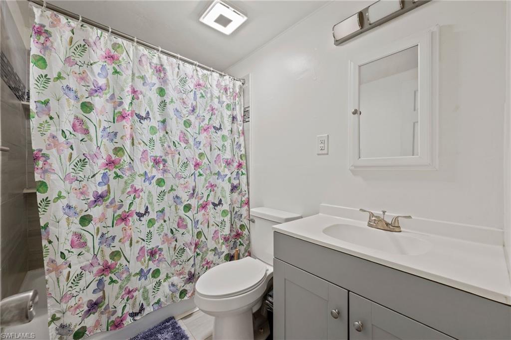 260 Delray AVE photo 14