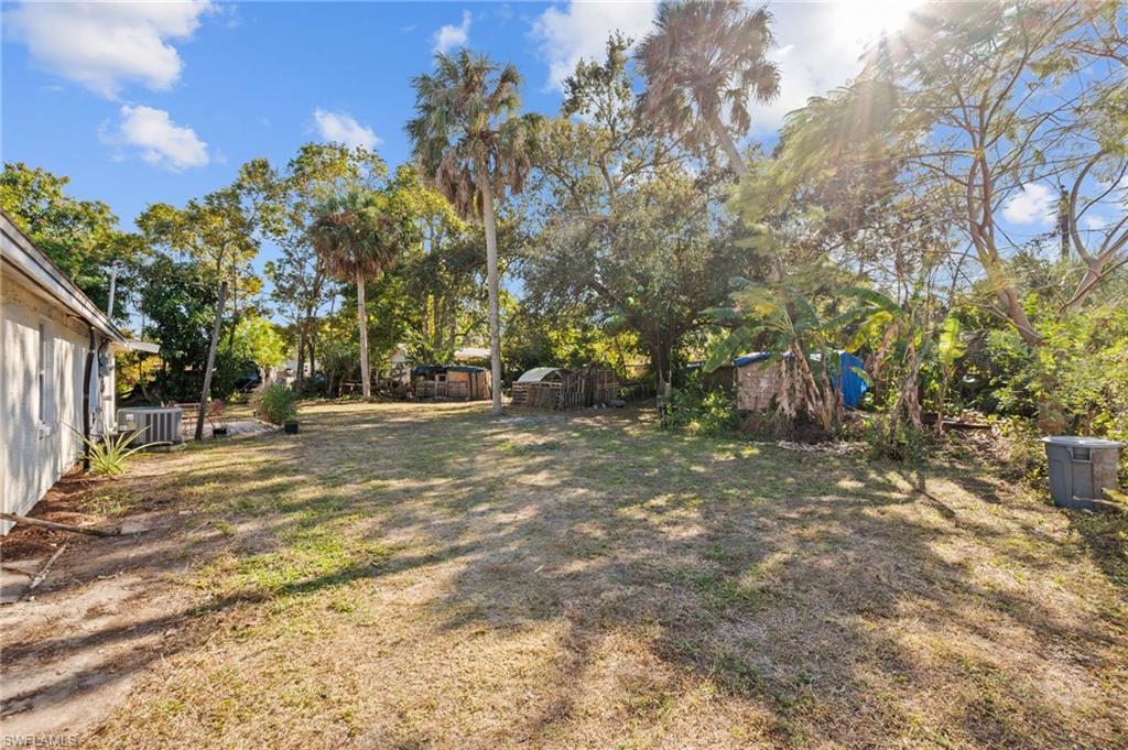 260 Delray AVE photo 31