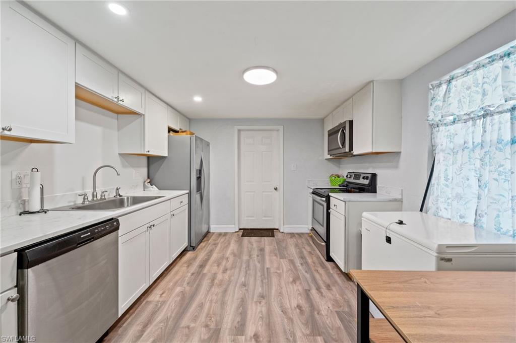 260 Delray AVE