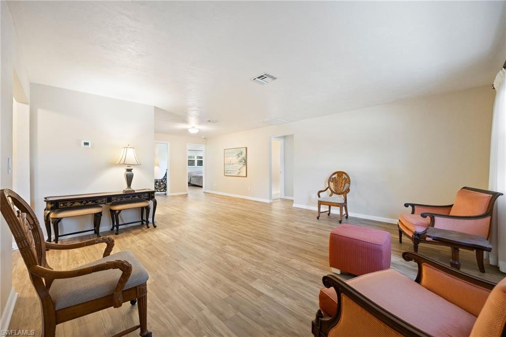 15637 Omai CT