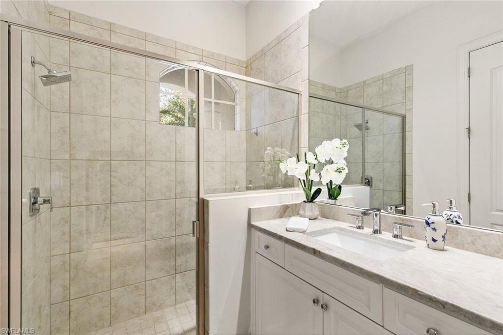 28540 Calabria CT 102 photo 27