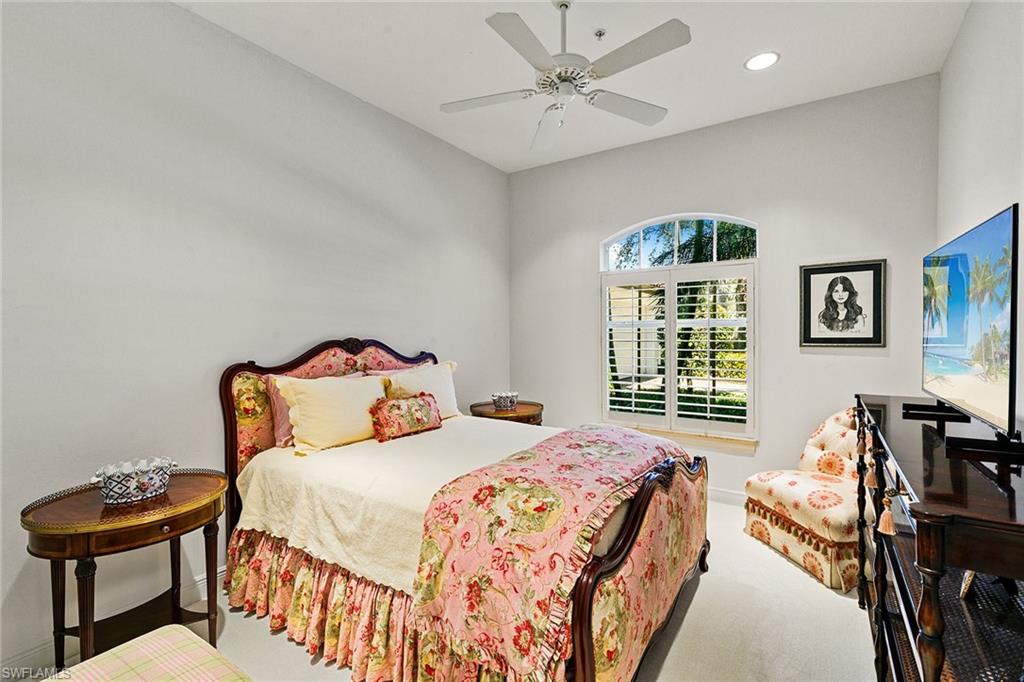 28540 Calabria CT 102 photo 26