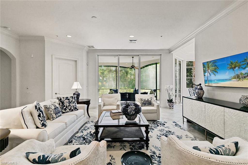 28540 Calabria CT 102
