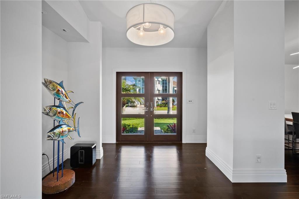 266 Egret AVE photo 6