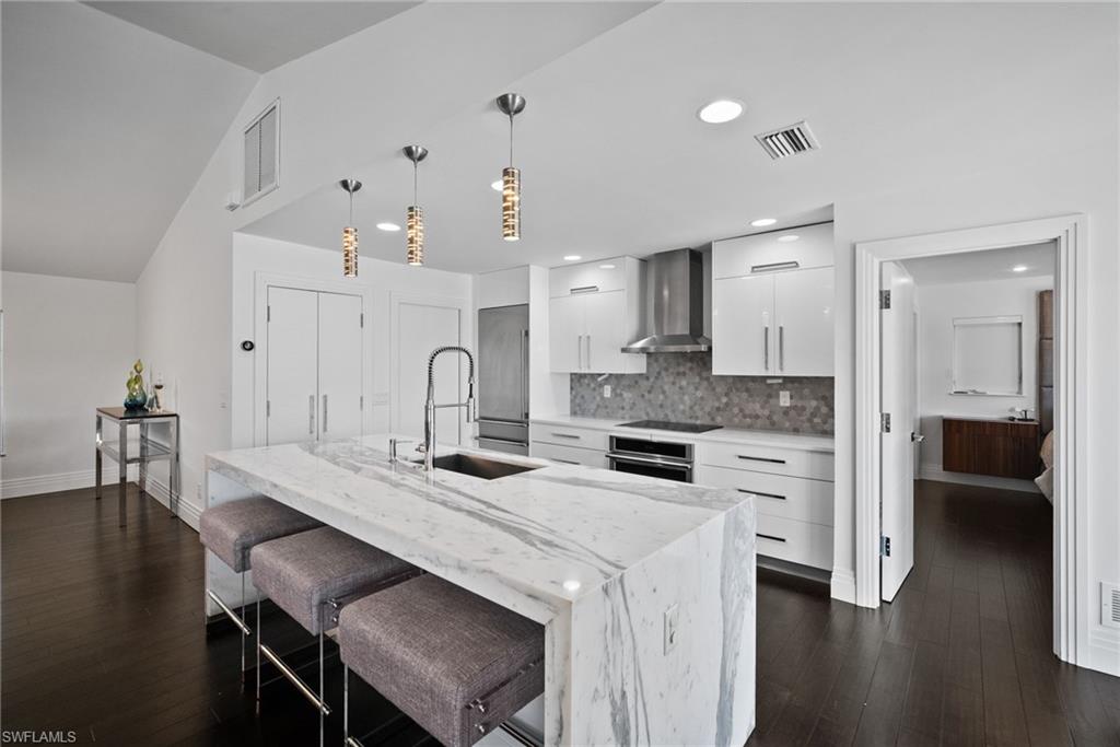 266 Egret AVE photo 17