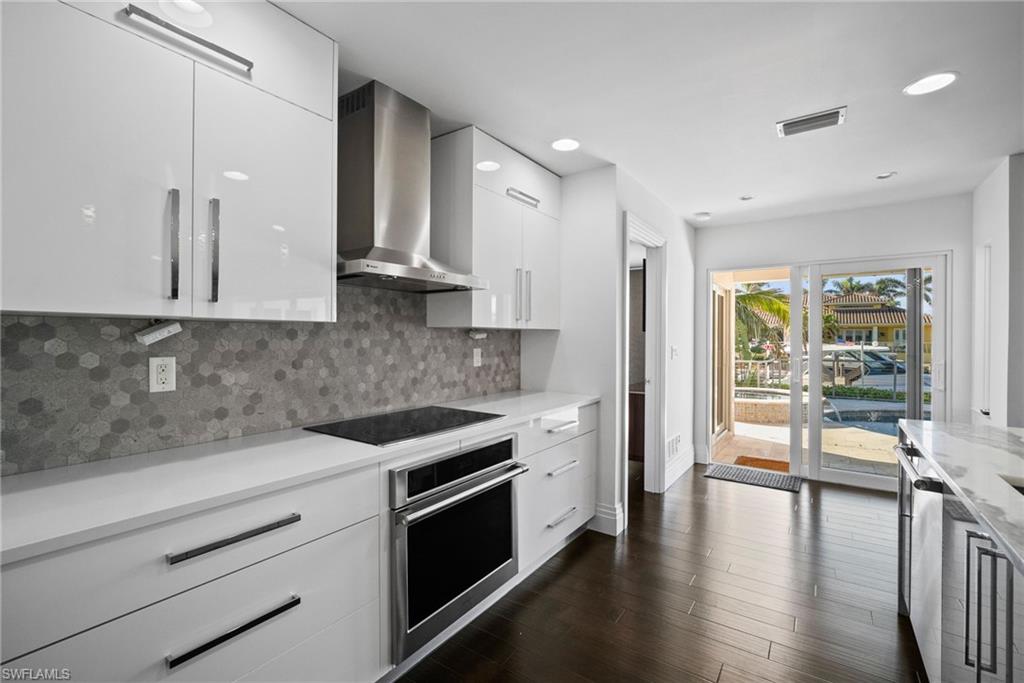 266 Egret AVE photo 16