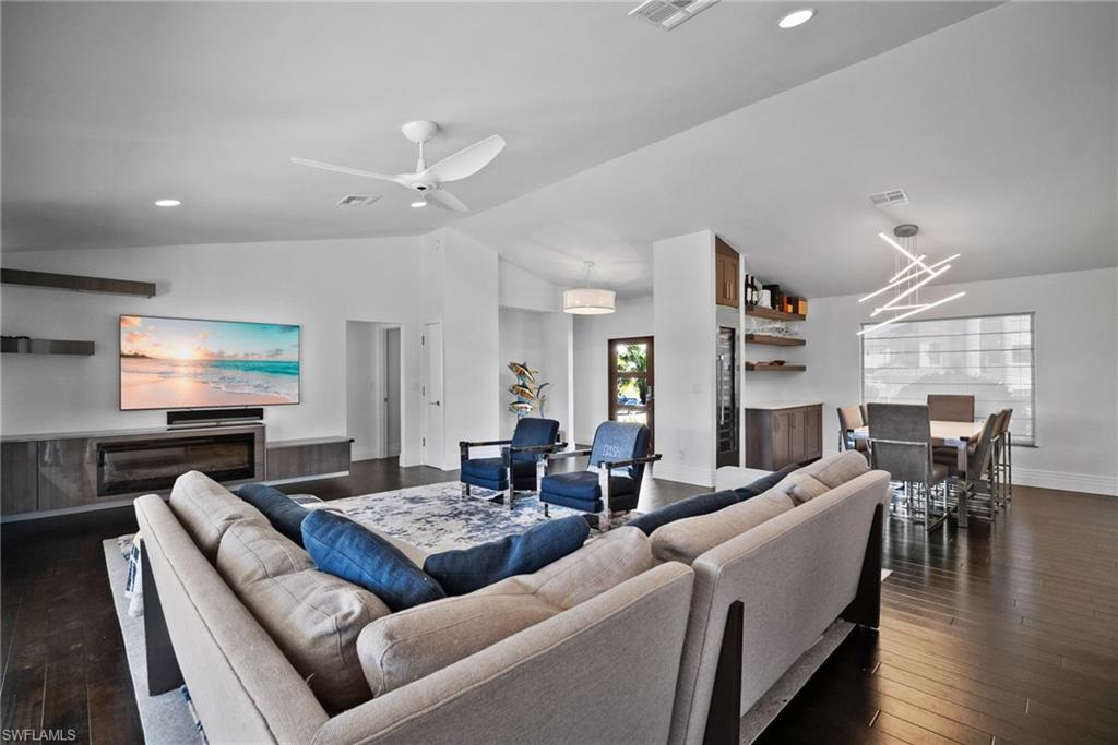 266 Egret AVE photo 12