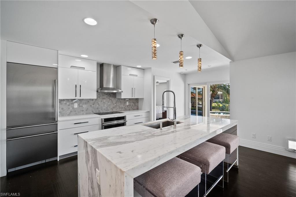 266 Egret AVE photo 18