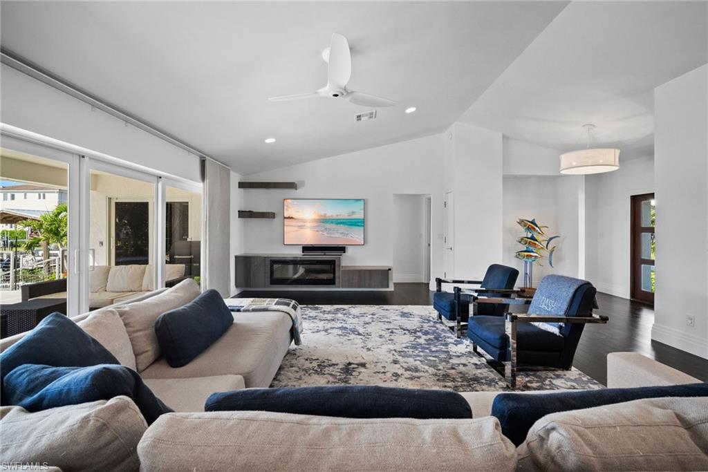 266 Egret AVE photo 11