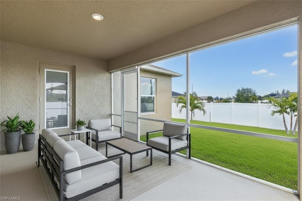 Lanai is virtually staged show size