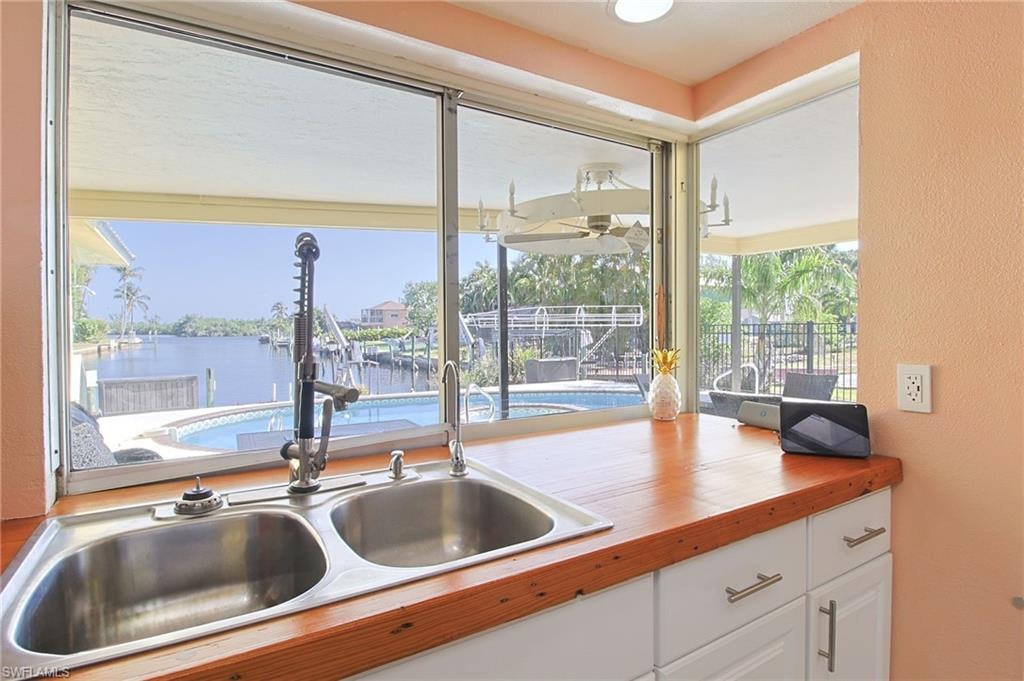 147 Coral DR photo 13