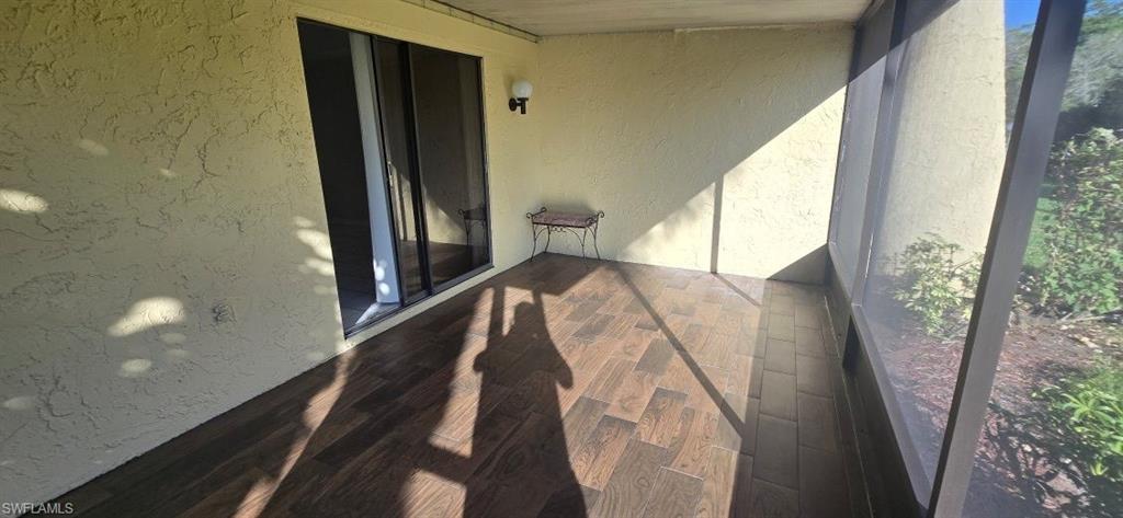 925 Palm View DR 121 photo 6