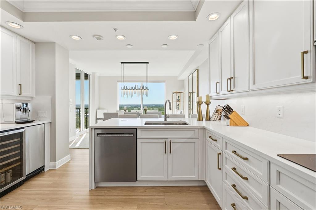 445 Cove Tower DR 1001