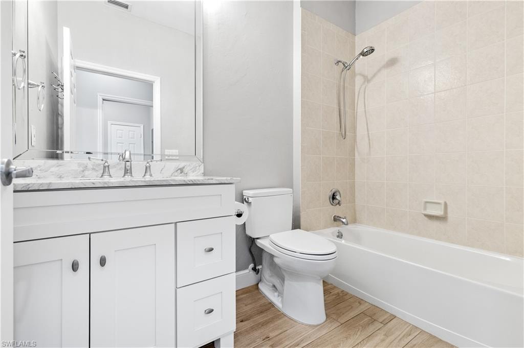 18900 Bay Woods Lake DR 203 photo 13