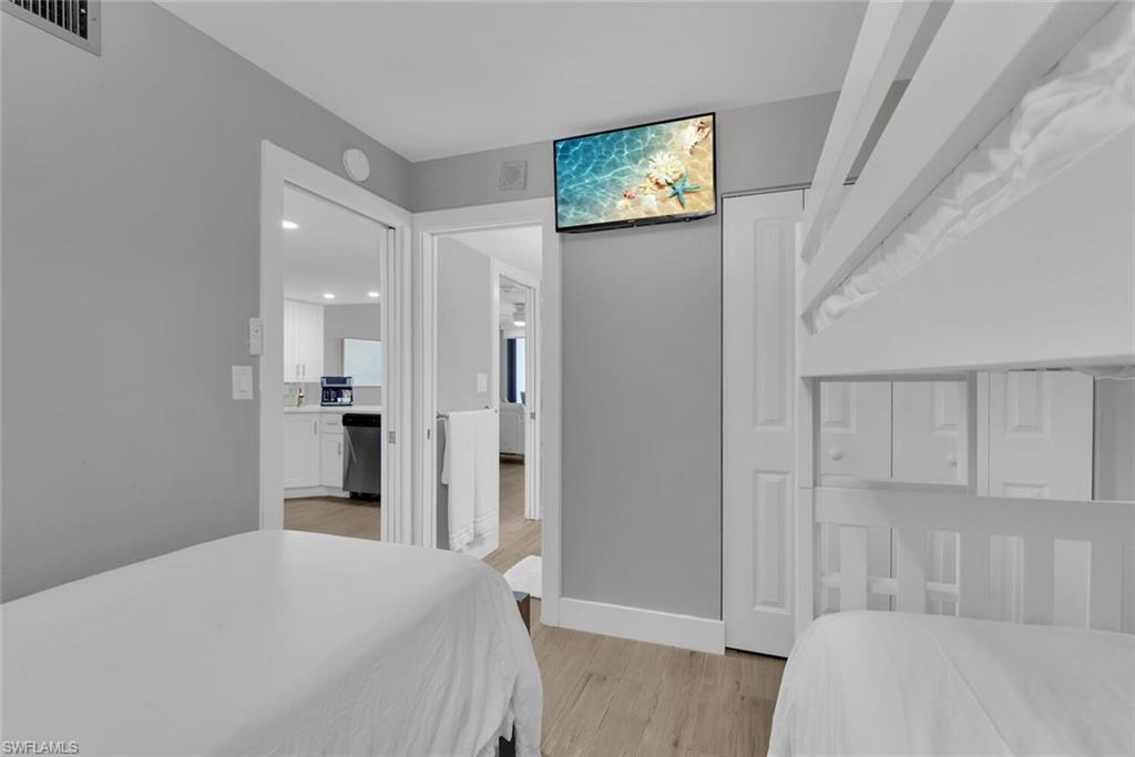 890 Collier BLVD 504 photo 15