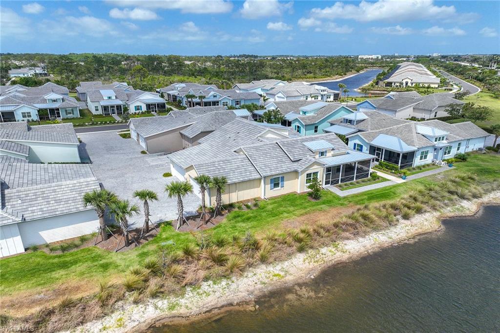 7018 Saona CT photo 23