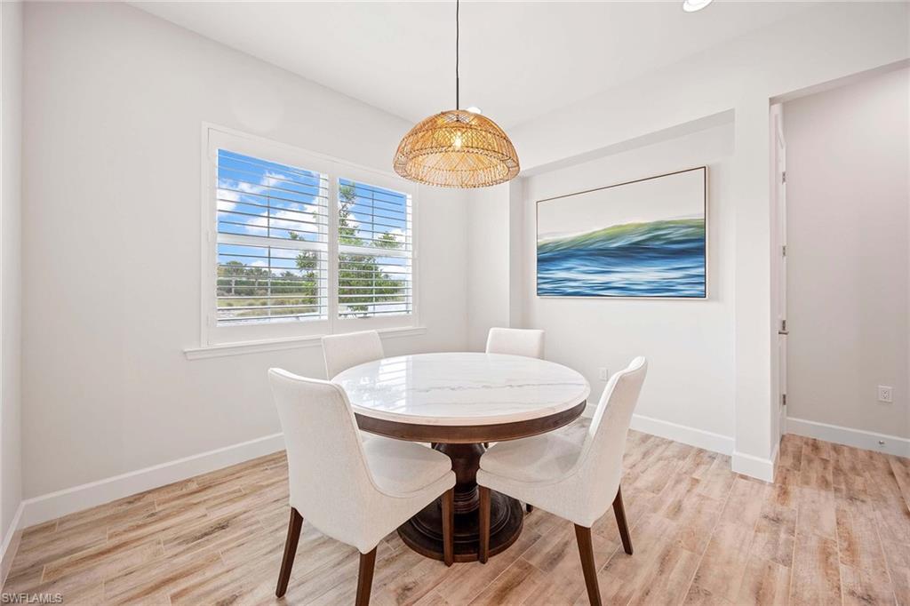 7018 Saona CT photo 9