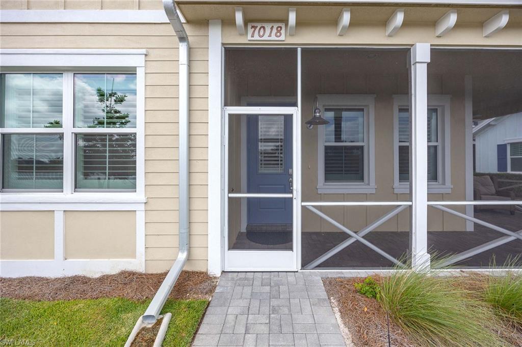 7018 Saona CT photo 19