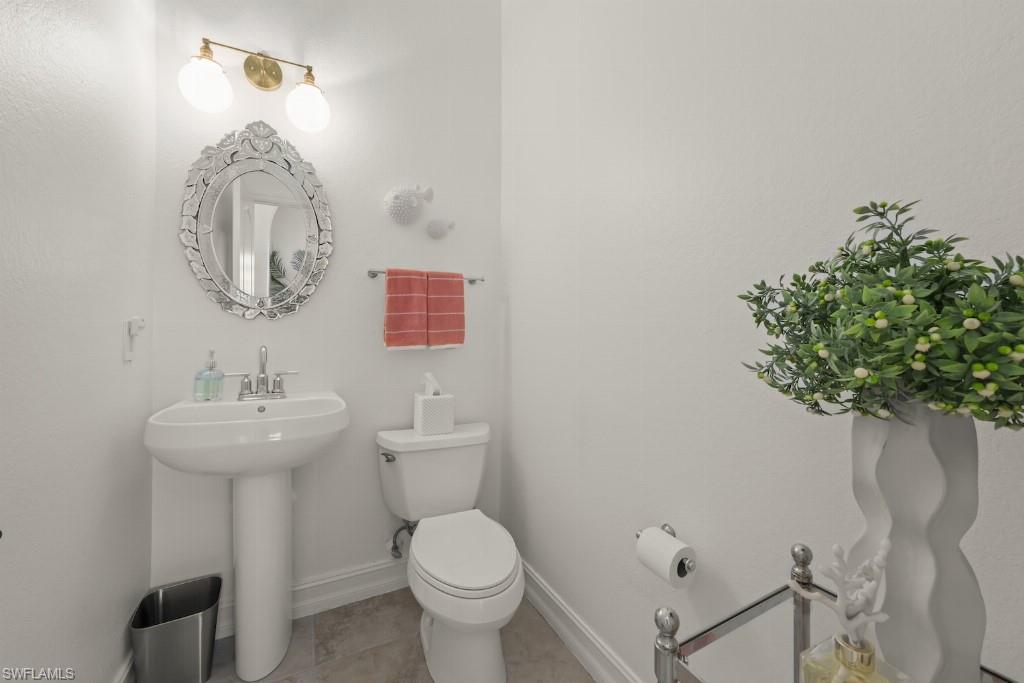 2648 Fairmont Isle CIR photo 36