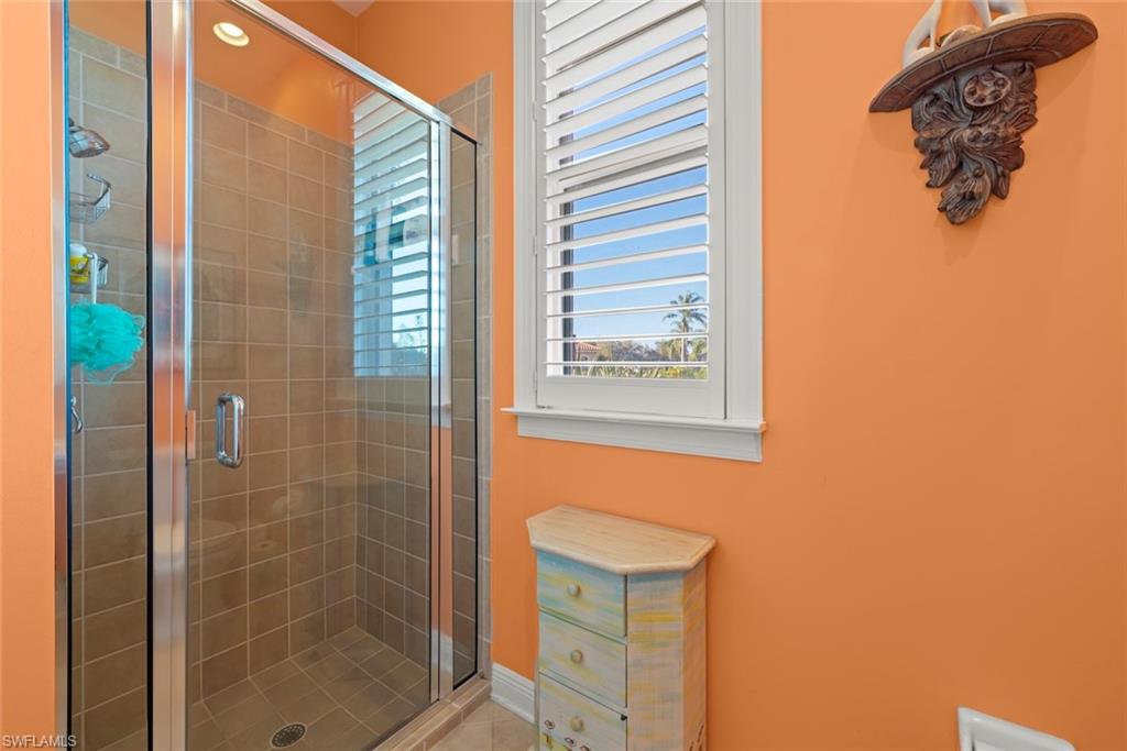 15431 Greenock LN photo 8