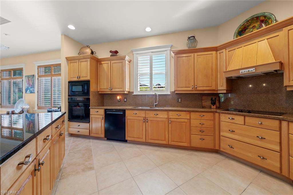 15431 Greenock LN photo 25
