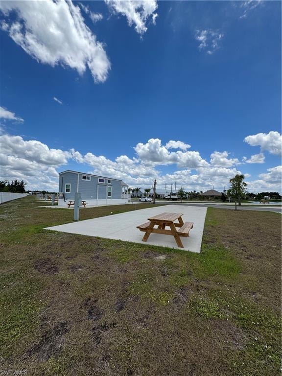 310 Horizon RD photo 6