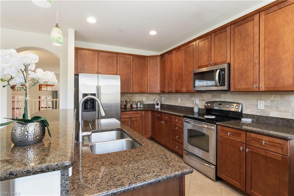8993 Cambria CIR 1907