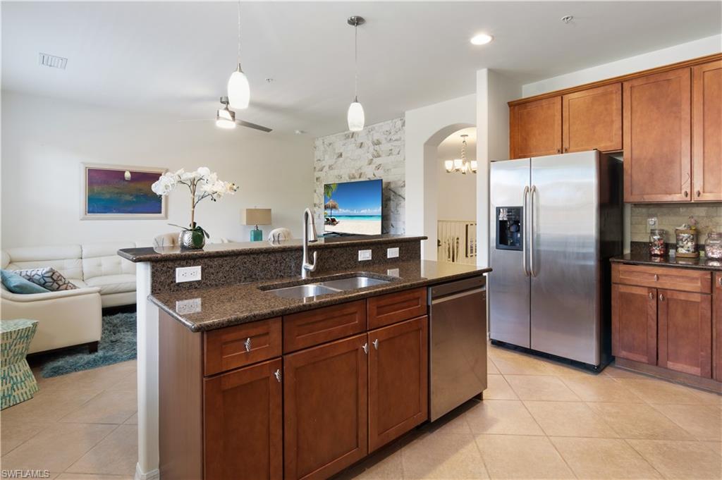 8993 Cambria CIR 1907