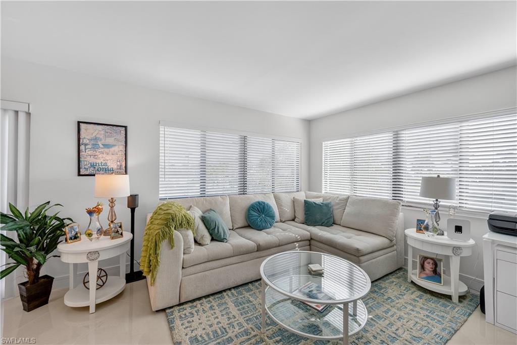family room w view of Isles Yacht Club