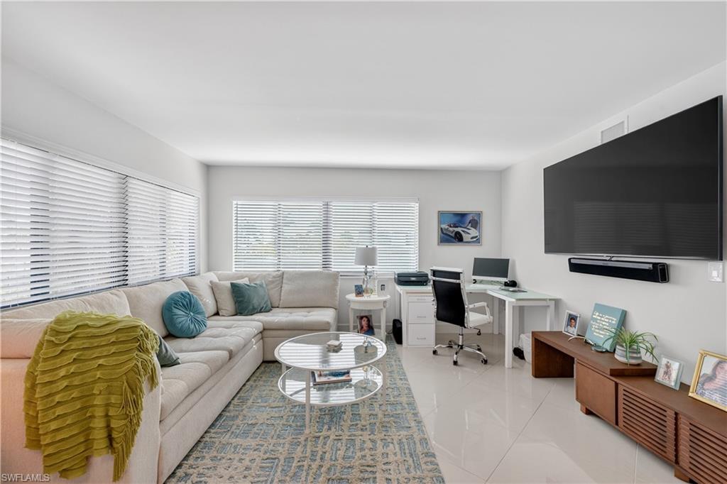 Casual family room/office