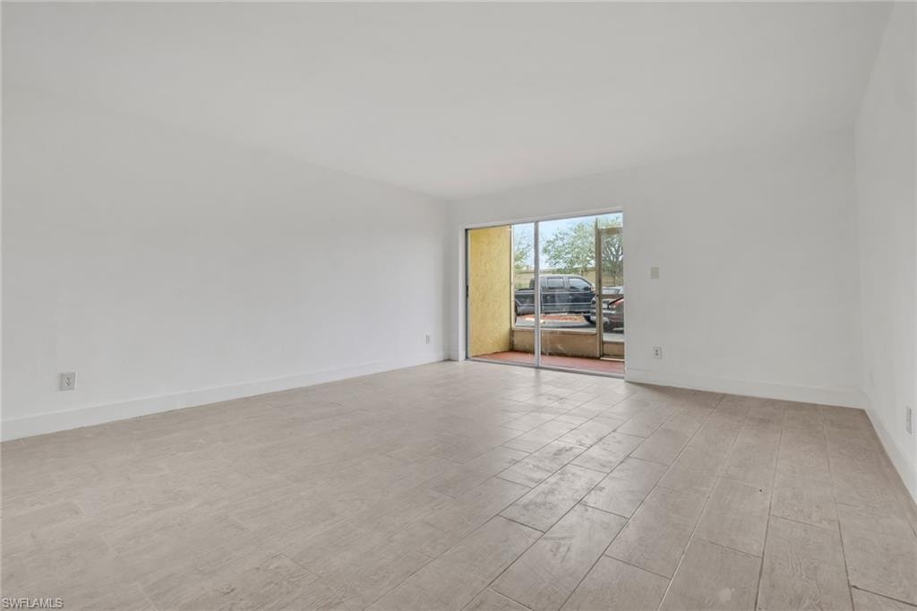 2366 E. Mall Dr Apt. 101 photo 12