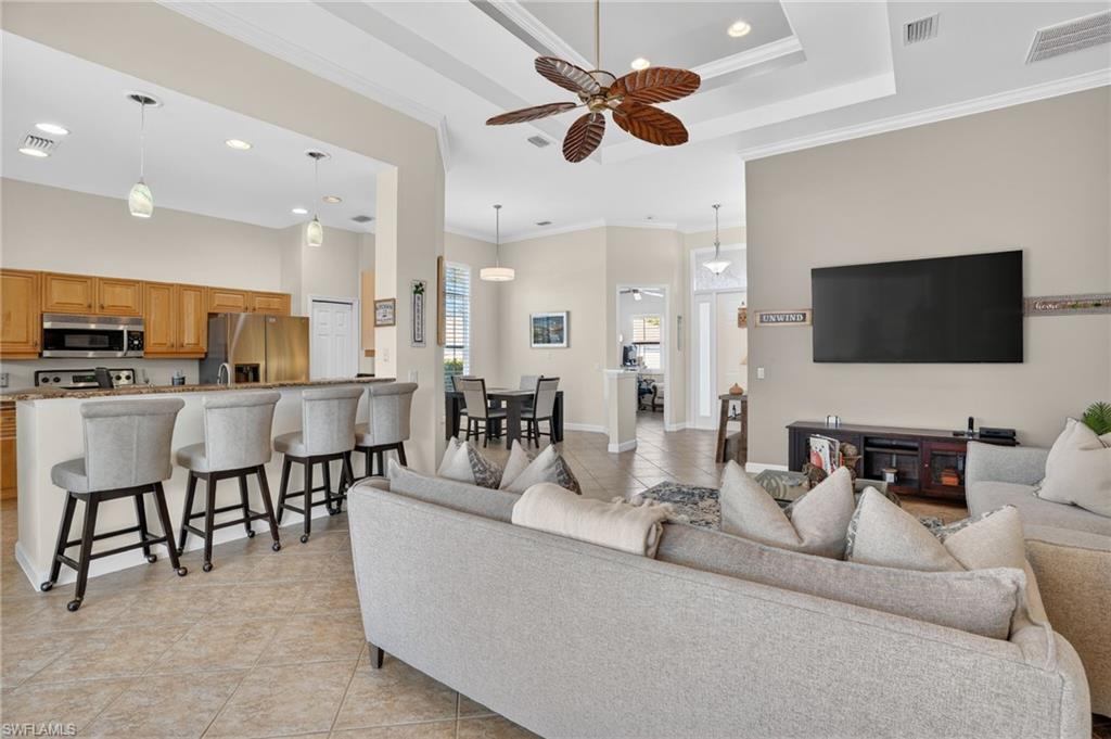 Great Room / Breakfast Bar